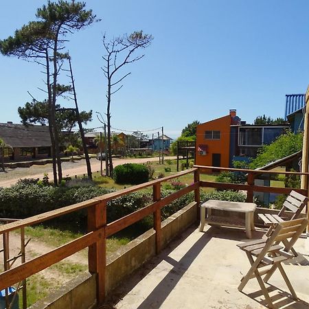 Casa Amarilla Con Jacuzzi Villa Punta Del Diablo Exterior photo
